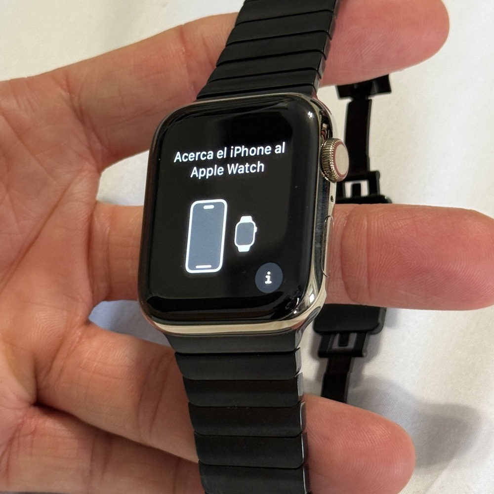 Apple Watch Series 6 Stainless Steel Gold 44mm GPS + Cellular